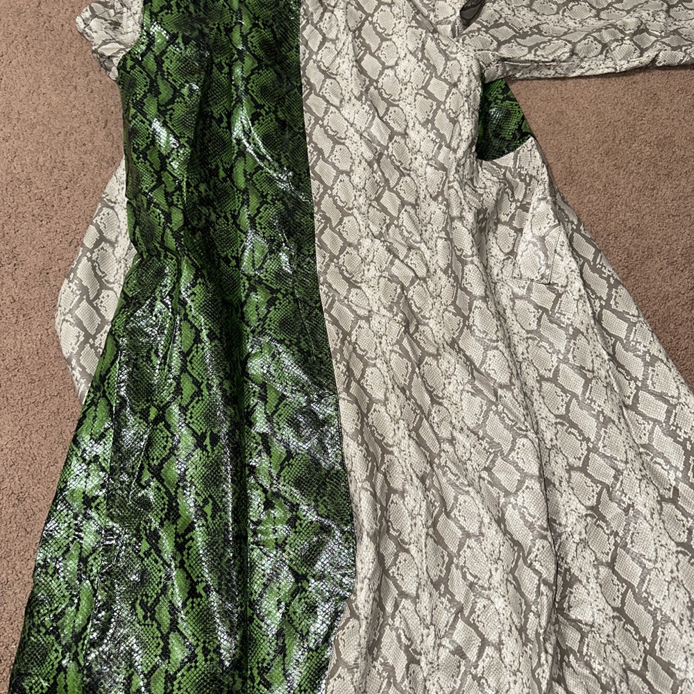 River Island Animal Crocodile Print Faux PU Leather Unique Print Coat - Picture 8 of 8